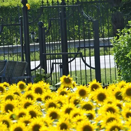 Bed and Breakfast La Cascina *