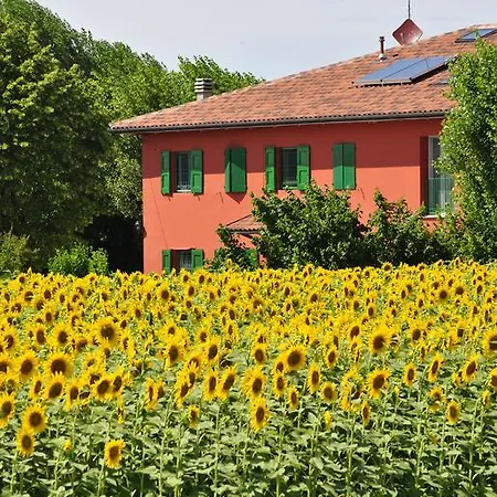 La Cascina Bed and Breakfast *