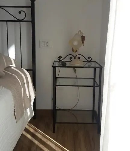 La Cascina B&B 칼더라라디레노